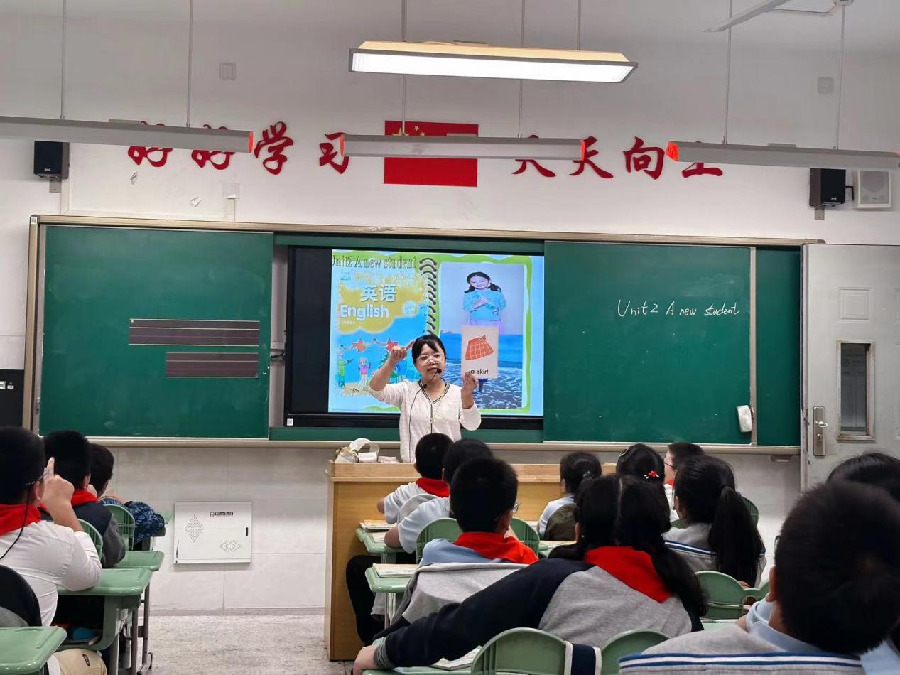 9.25【尚美迈小·学科研究】适性赋能 聚力谋新篇_html_m49e4a354.jpg