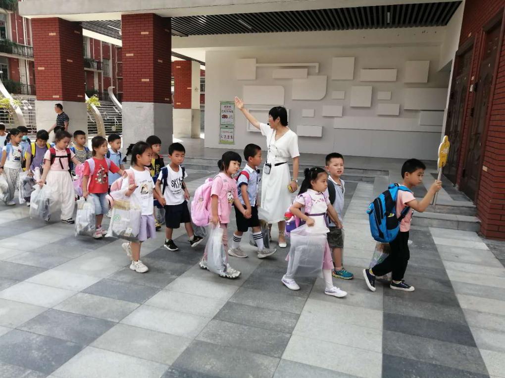 我是小学生啦——常规报道_html_2877694b.jpg