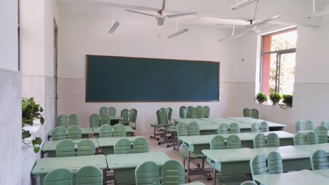 文明礼仪报道_html_m5b706262.jpg