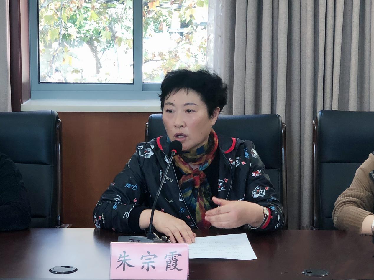 真诚沟通 共育未来校委会报道修改后1(2)_html_41c0228c.jpg