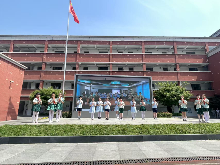 6.30绽放艺术风采,激发强国力量——_html_m6bfe3e32.png