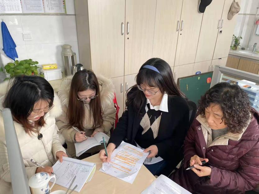 美术校本教研报道_html_1066fe97.jpg