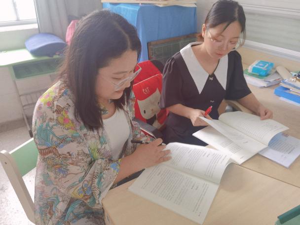 第一次集体备课报道_html_m19573c85.jpg