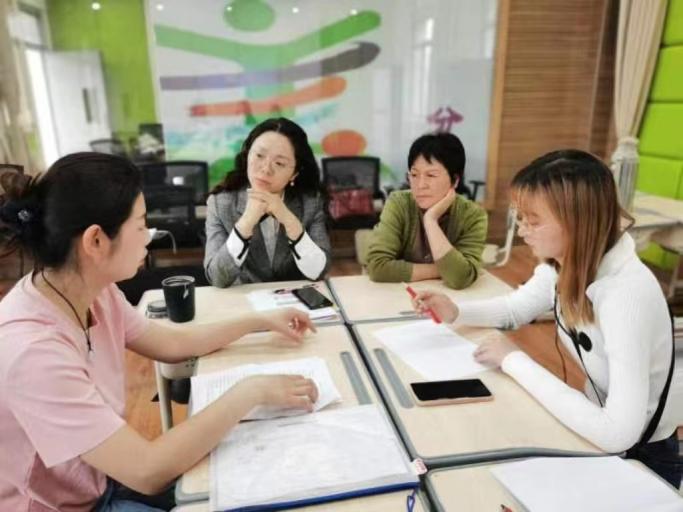 5月22日 聚焦高阶思维、落实精准评价_html_709c0963.jpg