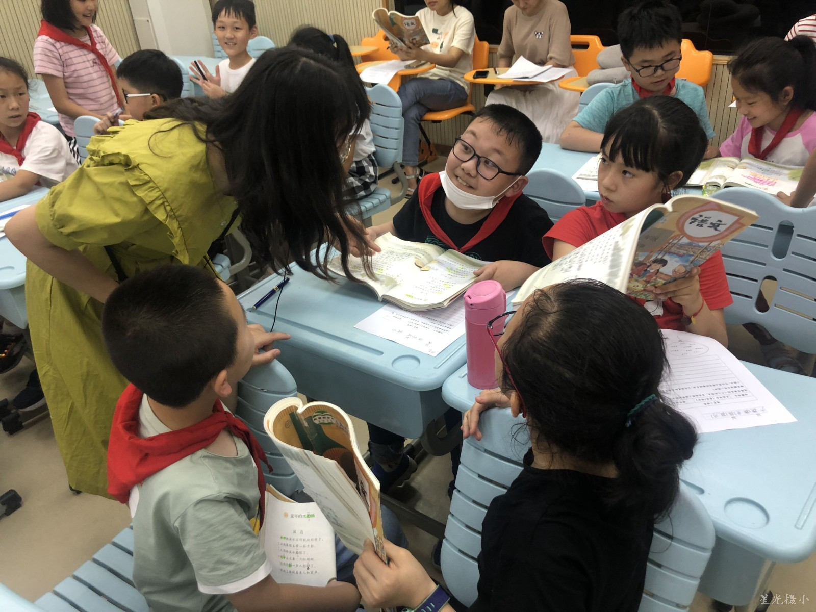 小组合作.jpg