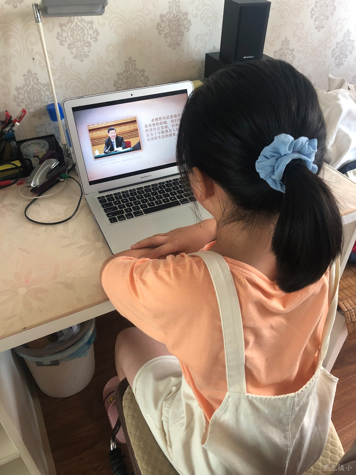 朱瑶.JPG