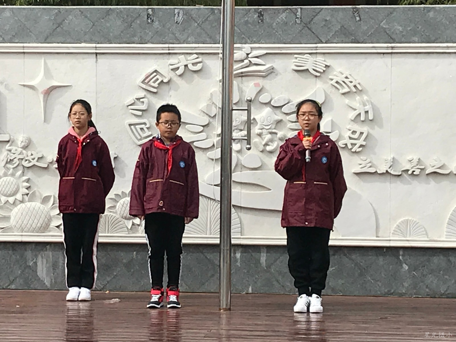 升旗手发言.jpg