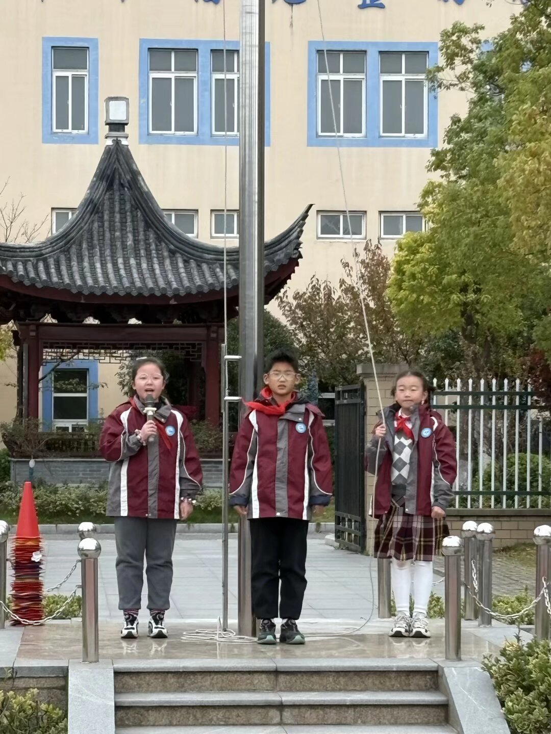 自我介绍.jpeg 自我介绍.jpeg