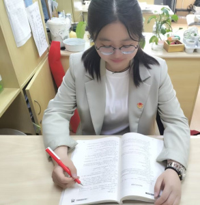 【星光摄小】（团员风采）追求教育理想，绽放青春风采——优秀团员邵敏