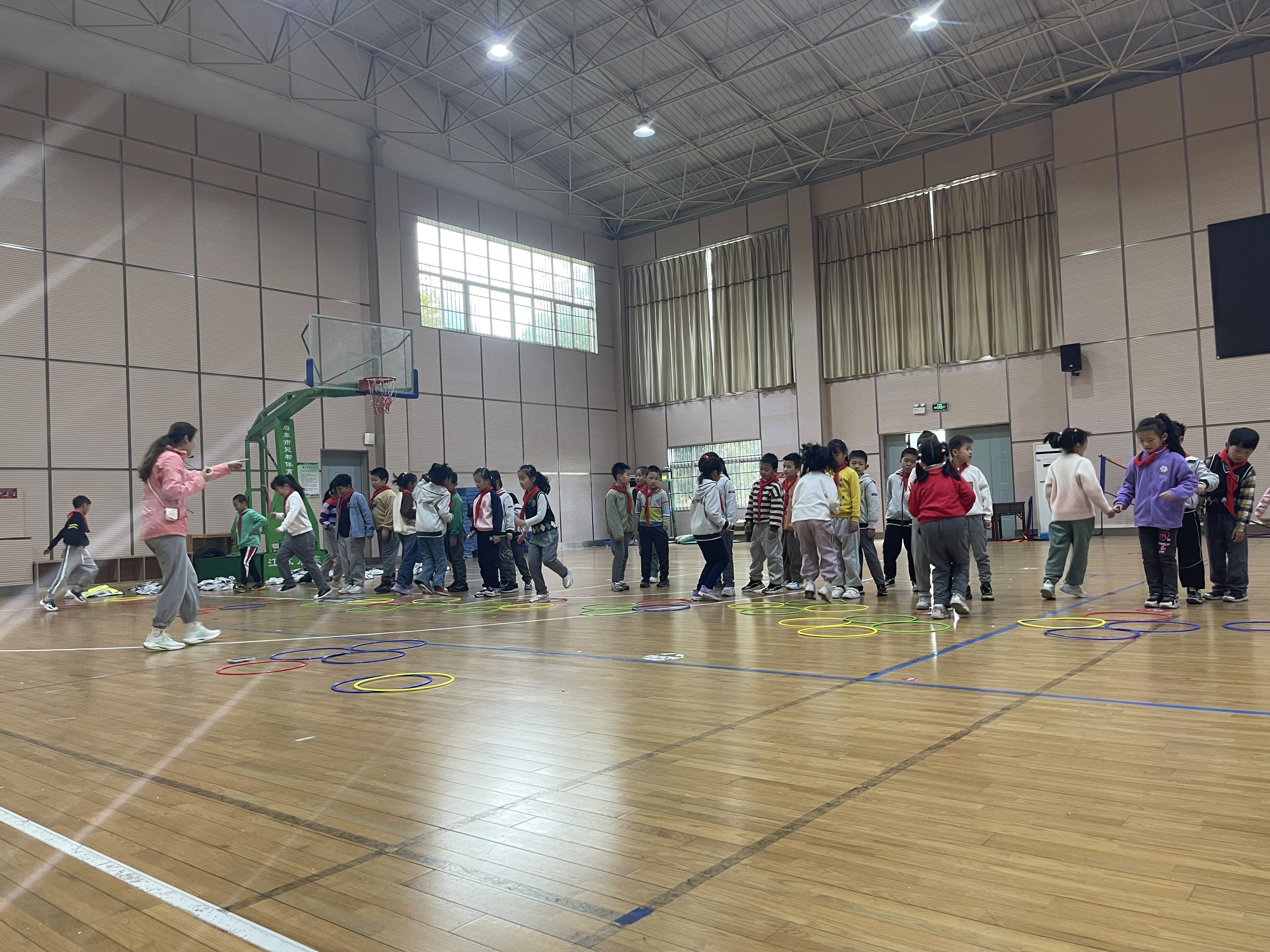 图文趣味田径：跳跃与体能发展新闻报道(1)(1)_html_ma1bdf9d.jpg