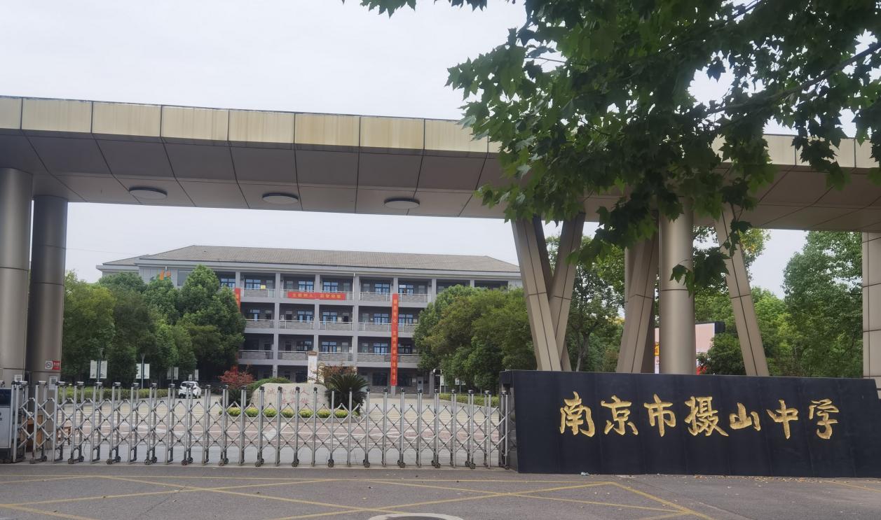 语文组区教研活动新闻稿_html_m6cc8d33f.jpg