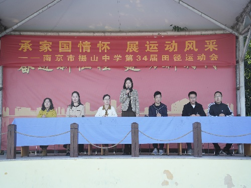 赵校.jpeg 赵校.jpeg