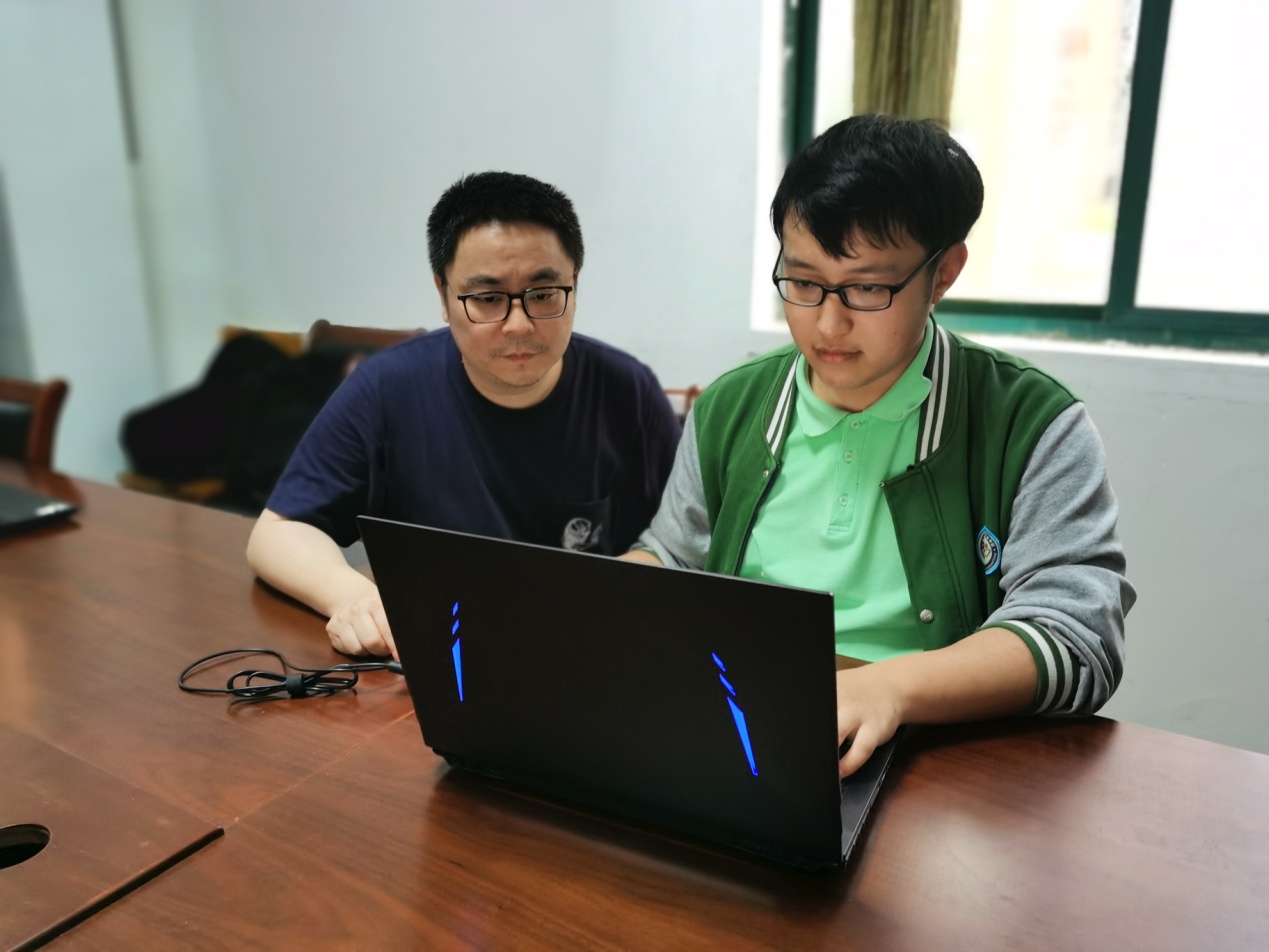 奋斗的青春最美丽修改(1)_html_4aa77d7d.jpg
