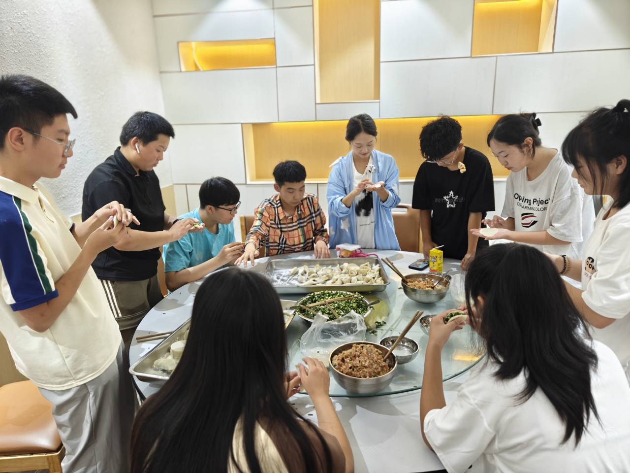 青春同行，欢度中秋——青海班学生中秋互动活动圆满结束_html_m281a770.jpg