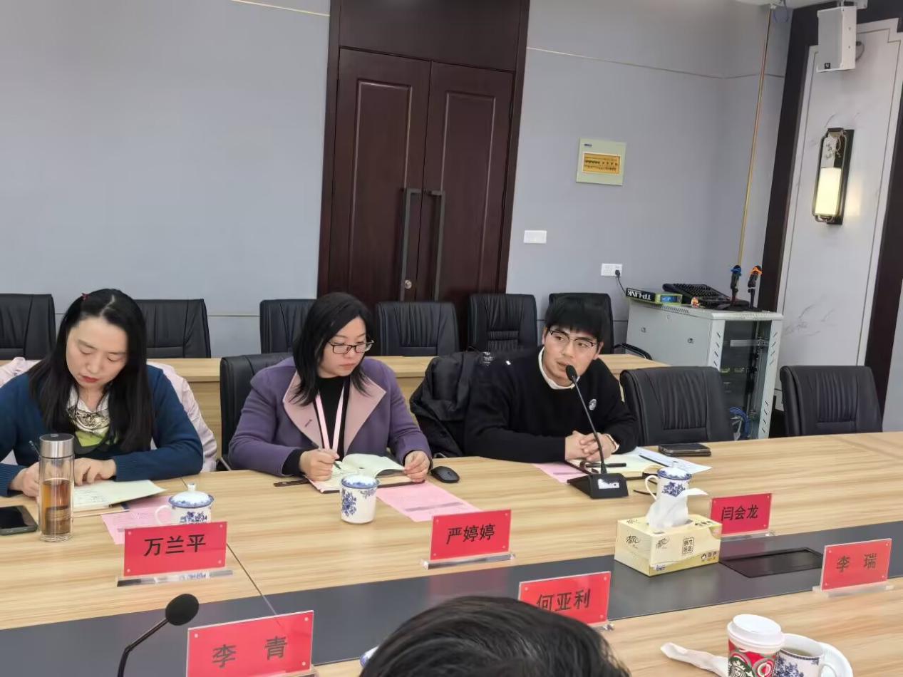 职业教育携手共进 0411_html_m728bb9c5.jpg