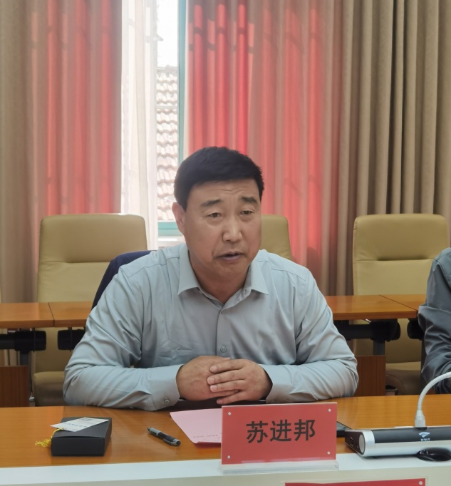 学校与西宁市湟中区职业教育中心开展德育工作交流活动123_html_mab2b2ed.jpg