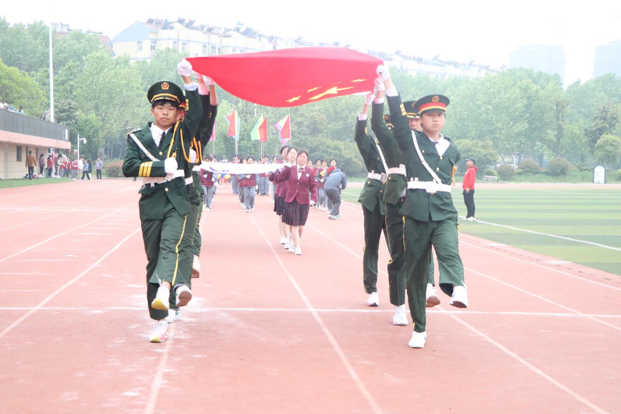 第四十八届春季运动会_html_m184221ca.jpg