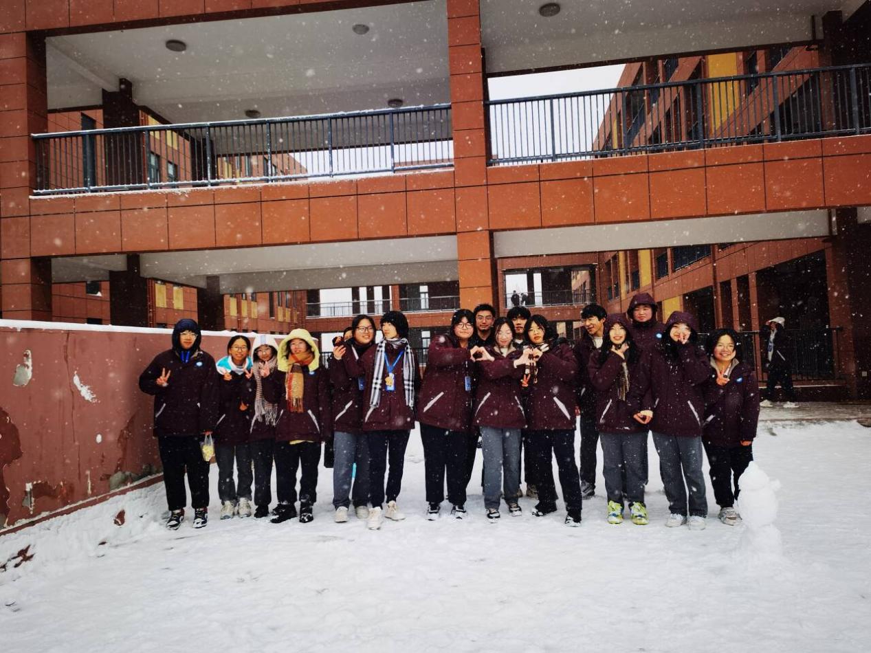 玩雪_html_m2f330dd5.jpg