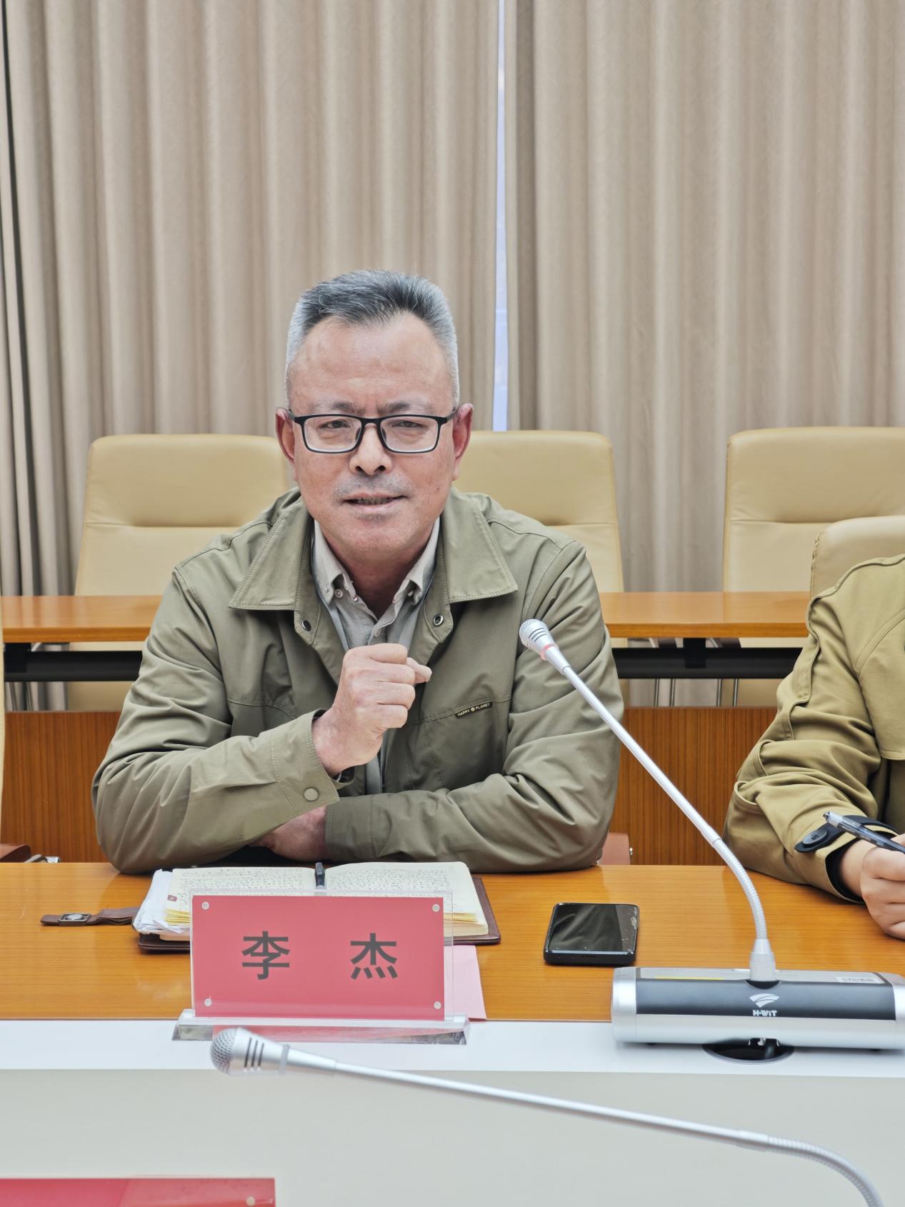 枫红草绿 山高水长 栖霞湟中东西部协作职教师资交流会在新港中专举行_html_1760b8b3.jpg