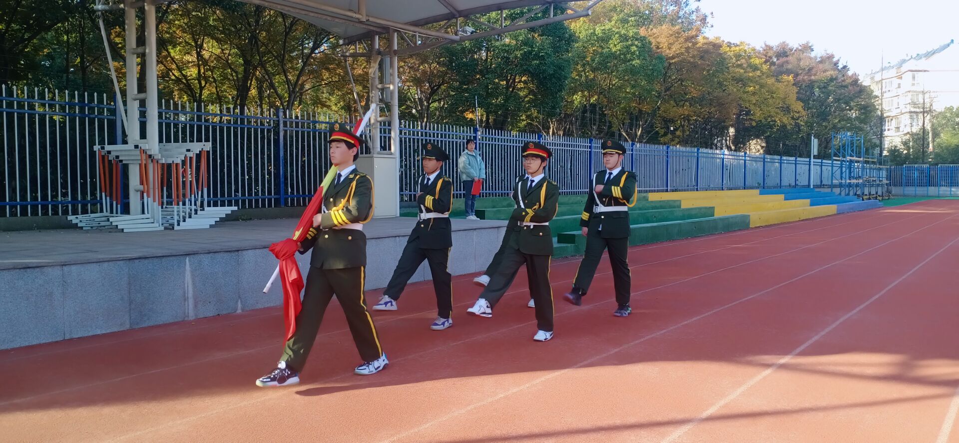 2021.11.15-预防秋冬季传染病 守护健康校园_html_m598cc7ed.jpg