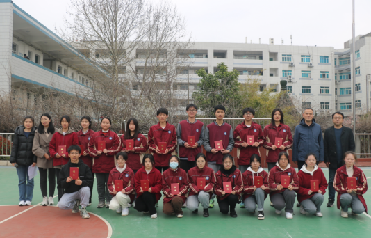 向标兵看齐  向进步学习_html_m3a0bacd2.png