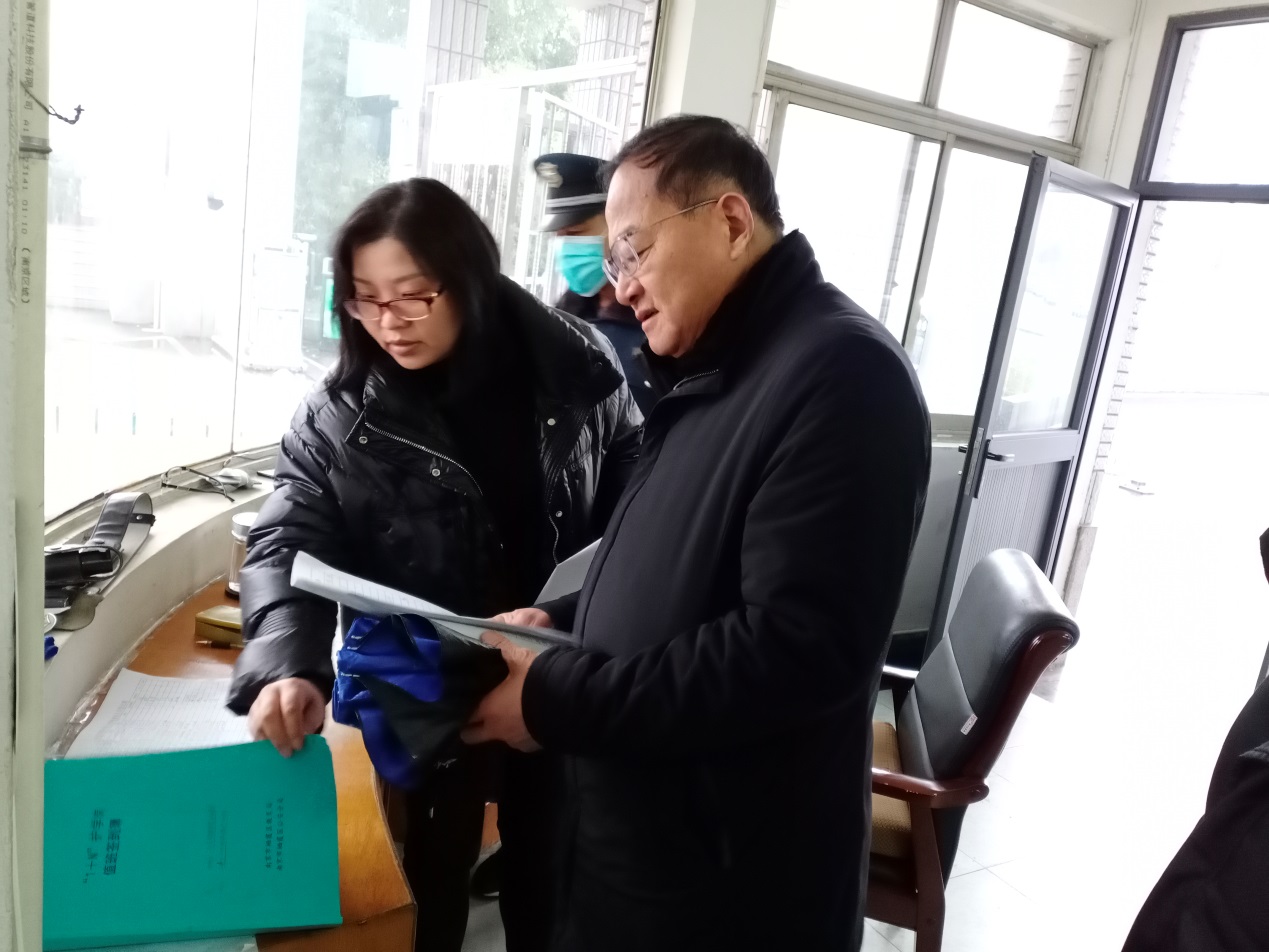 元月份区责任督学挂牌督导报导_html_2ea9c8e6.jpg