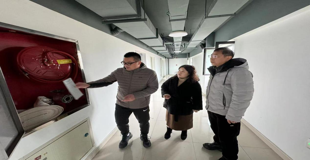 2024年附中仙林文澜路校区元旦前安全大检查_html_2e951057.jpg