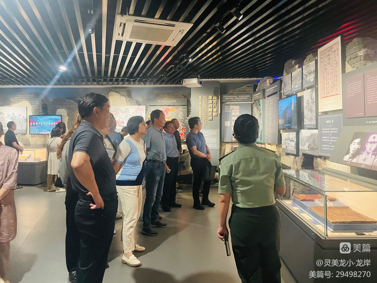 【龙小先锋·团队活动】传承红色基因，争做育人先锋——龙潭中心小学党总支开展主题党日活动_html_5bdf8ca7.jpg