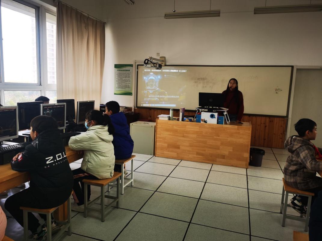 教研聚合力，踔厉再启航——信息组第三次备课活动_html_7bc97d57.jpg