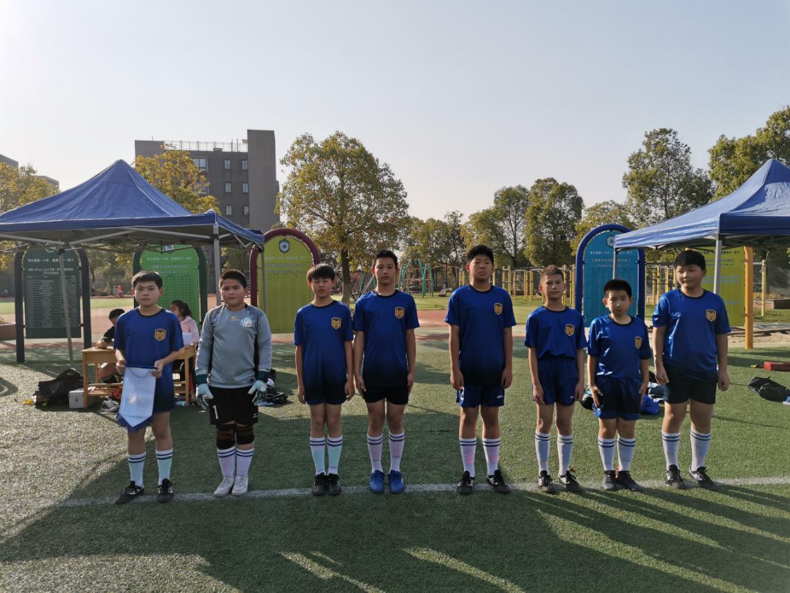 栖霞区第六届“区长杯”校园足球联赛学生风采