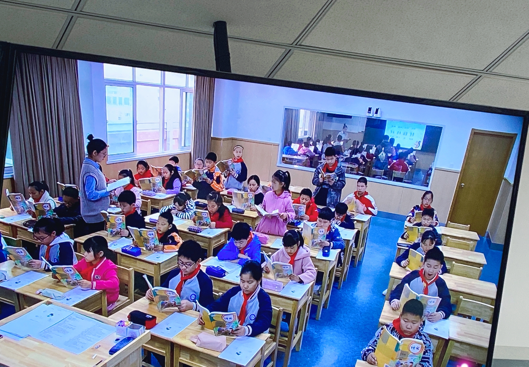 【灵美龙小】亮风采，促成长