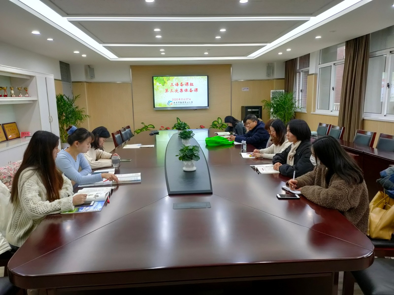 【灵美龙小】精细分析，智慧分享