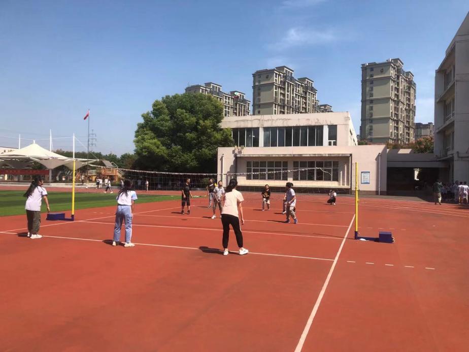 排球6月_html_59d88e08.jpg