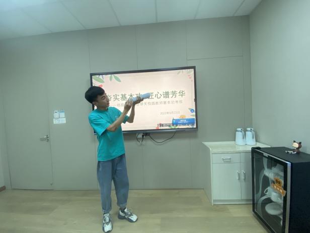 220923夯实基本功  匠心谱芳华新闻稿_html_31511dbd.jpg