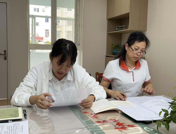 220928学习促提升 实践促成长——栖霞幼儿园红枫园教师业务学习_html_5efdc5bb.jpg