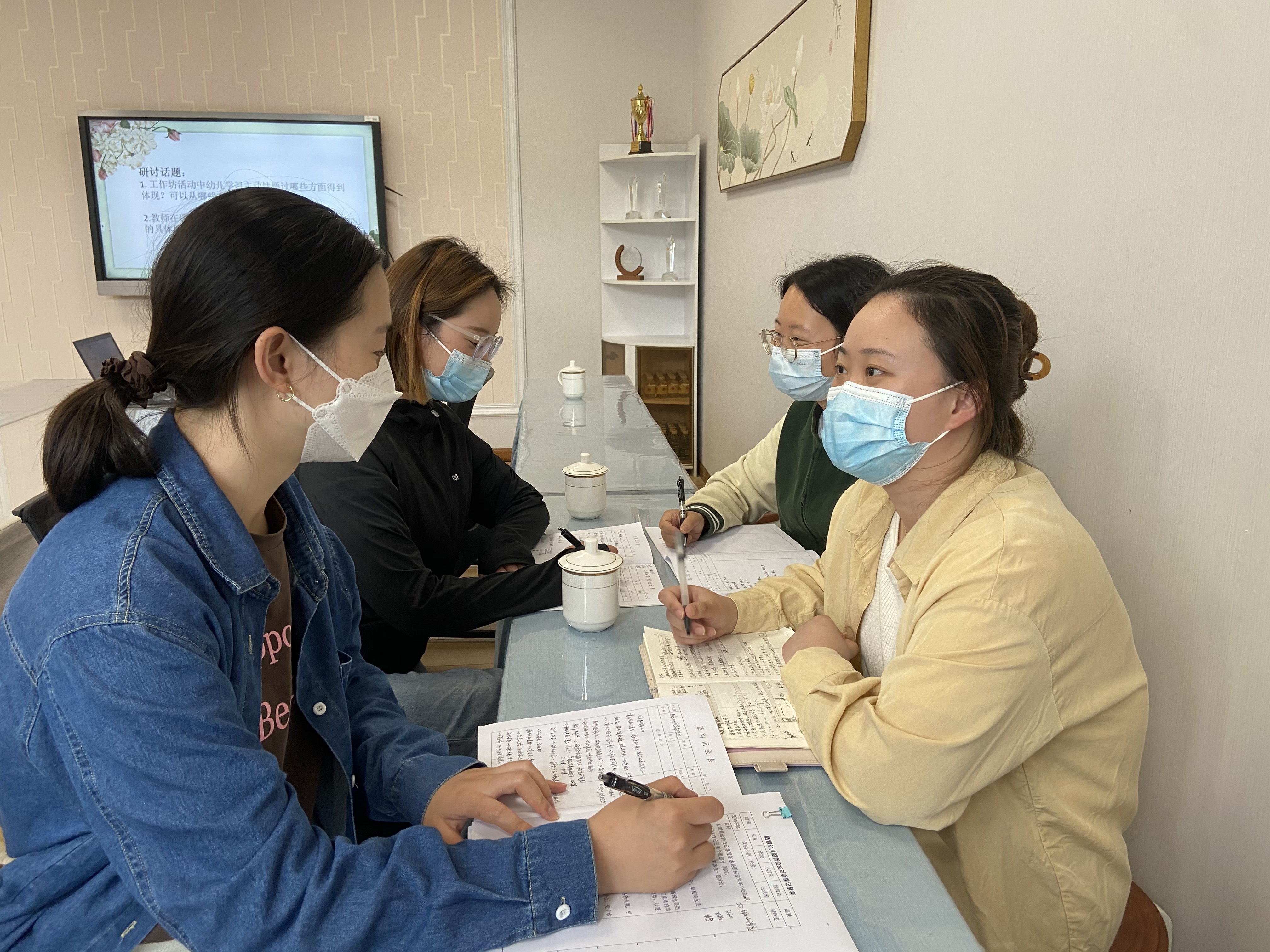 230522帮扶共进  携手同行——栖霞幼儿园翡翠天悦园与红枫园开展结对帮扶活动_html_m6b5dc432.jpg