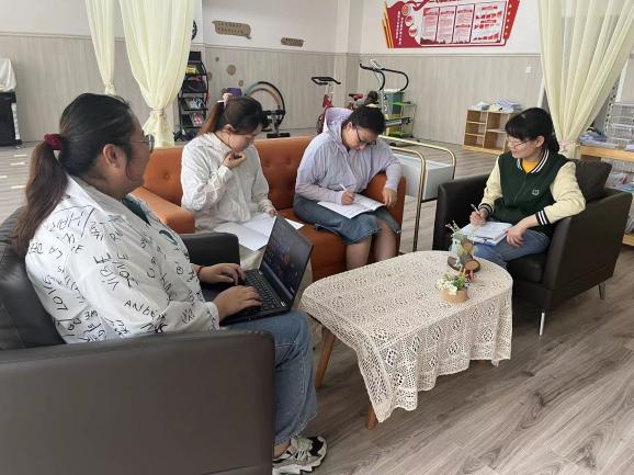 230625还自主于幼儿 予支持促发展——栖霞幼儿园石埠湾园角色游戏教研工作总结活动 孙姗姗_html_m3a1dbe76.jpg