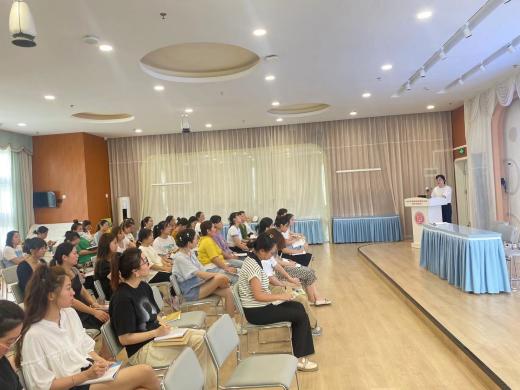230821 用心遇见 共育成长——栖幼翡翠天域园学期初工作布置会暨家访培训_html_m164f96aa.jpg