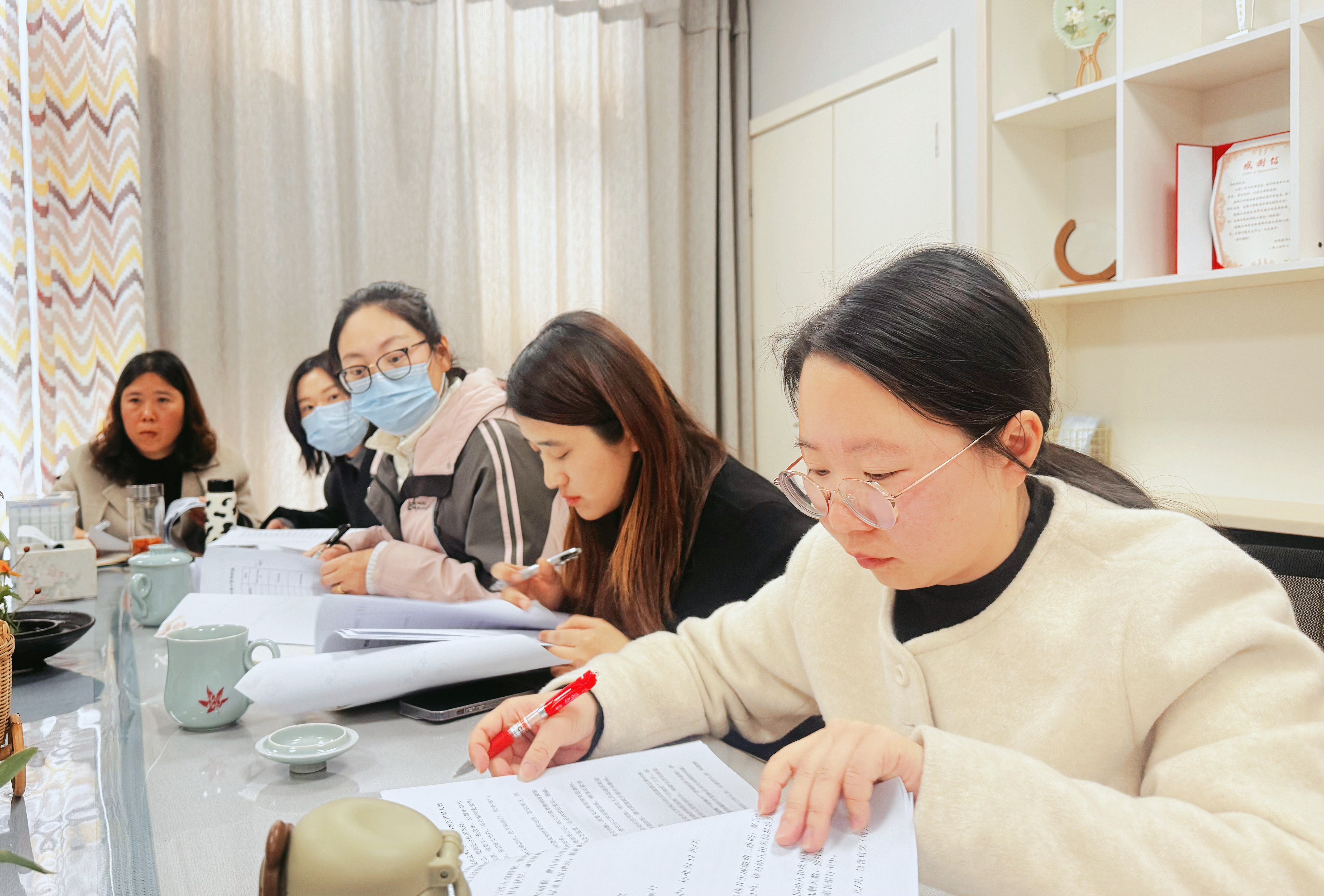 聚焦校园餐管理，共研优化新举措——栖霞幼儿园后勤管理团队教研活动_html_m3caee7f1.jpg