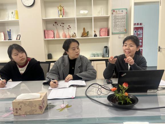 250228“数”你快乐 探秘数学 ——栖霞幼儿园翡翠天域园数学区学习活动_html_m9184e9d.jpg