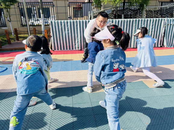 240425酷爸“来袭” 助力成长——家长学校之“爸气十足”活动（一）_html_6a5b02b3.png