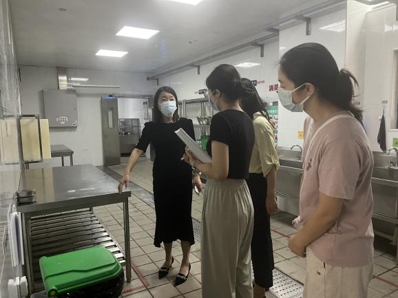 230928欢度双节 安全同行——栖霞幼儿园中秋节、国庆节前安全大检查_html_m7363a8c.jpg