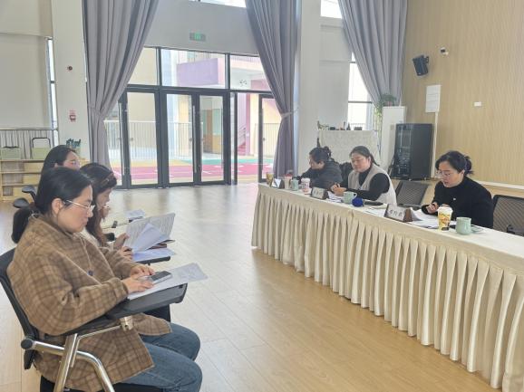 251104聚焦课题引领 赋能专业成长——南京市、栖霞区教育科学第十四期个人课题开题论证会_html_m3943bc0f.jpg