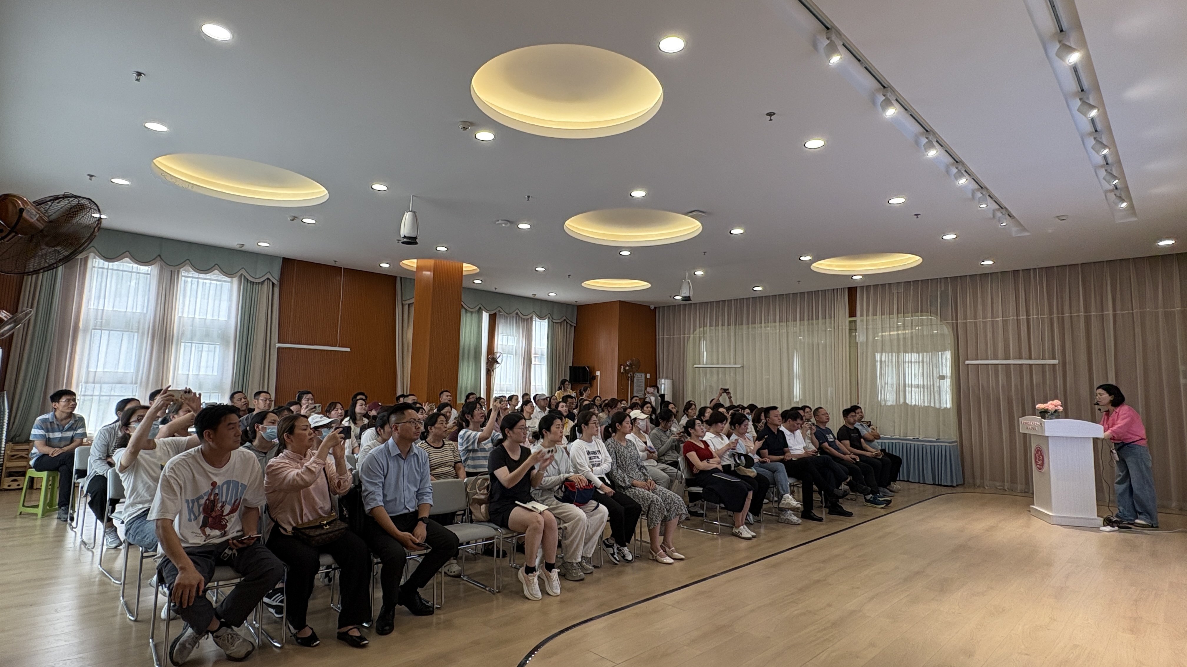 250522多举措推进幼小衔接 政策解读助力入学  栖霞幼儿园翡翠天域园幼小衔接活动_html_m6778d332.jpg