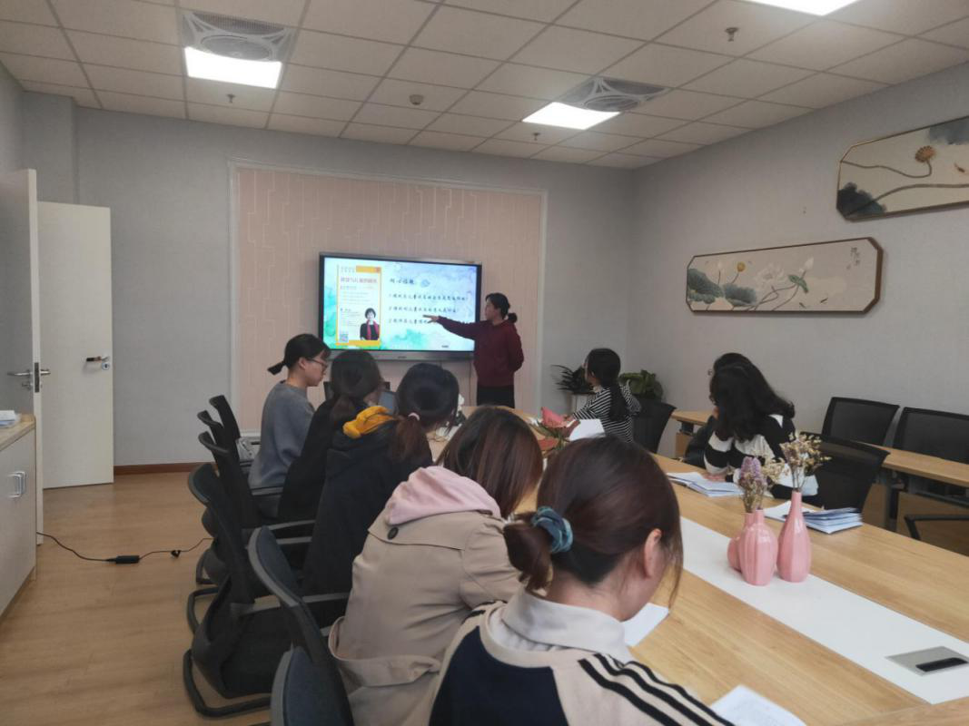 【枫香栖幼】游戏与儿童的成长 ——记栖霞幼儿园翡翠天域园园本教研活动