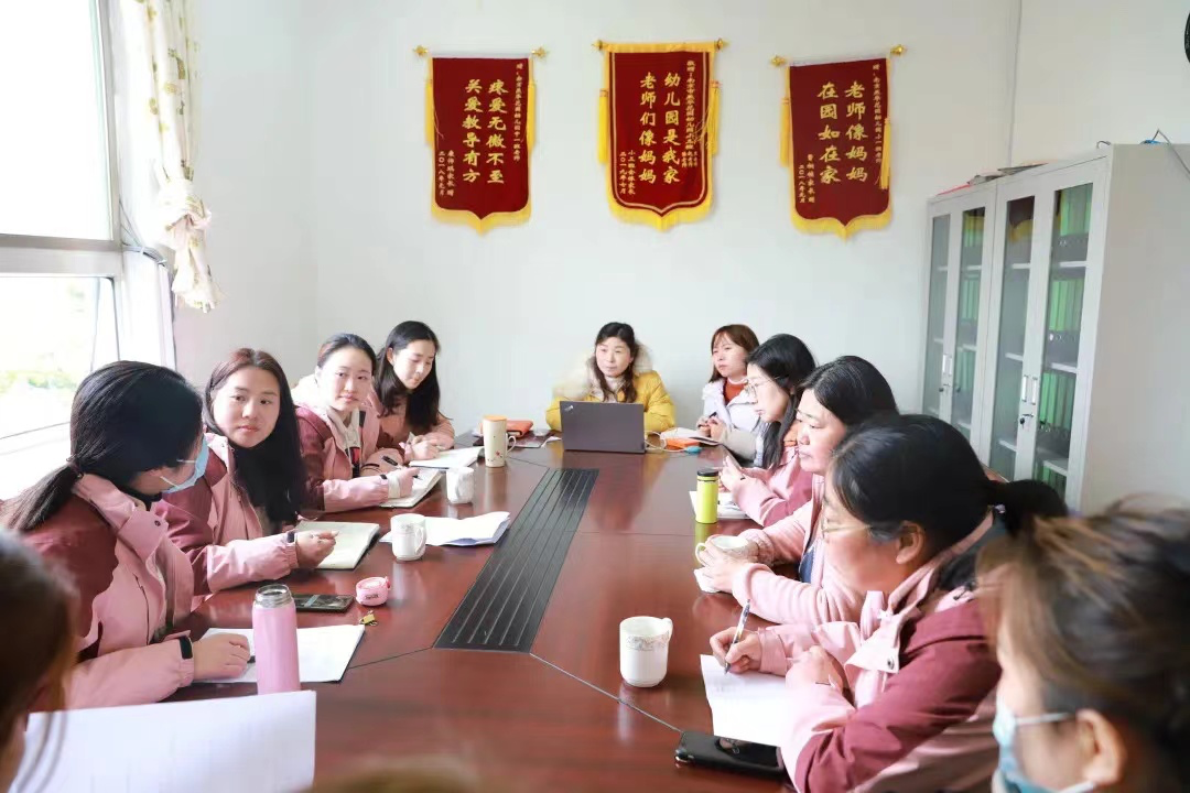 【枫香栖幼】帮扶共进 温暖同行——栖霞幼儿园协同燕华花园帮扶活动