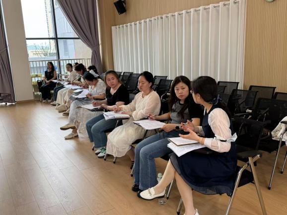 250612共话融合教育 点亮成长之星——栖霞幼儿园融合教育教研组活动_html_c293d1a.jpg