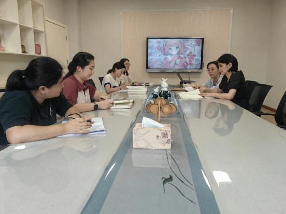 【枫香栖幼】归来秋可期 笃行向未来 ——栖霞幼儿园翡翠天域园课程中心组活动