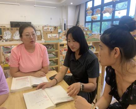 240901凝心审议  聚力成长——栖霞幼儿园翡翠天悦园中班年级组课程审议活动_html_m31dee1f.jpg