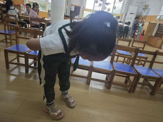 251013以练筑防 守护健康——记栖幼红枫分园诺如病毒应急演练活动（万紫薇）_html_232f7393.jpg